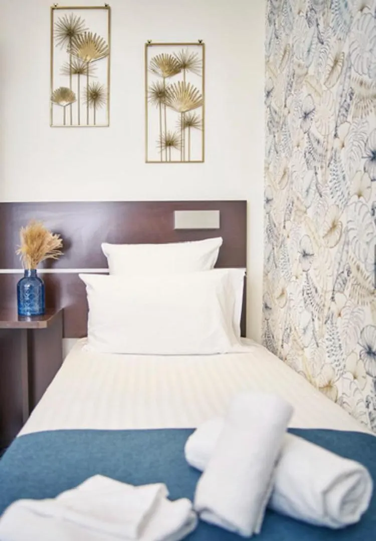 Hotel Du Vieux Port Saint-Raphael  3*, Saint-Raphael (Var) France
