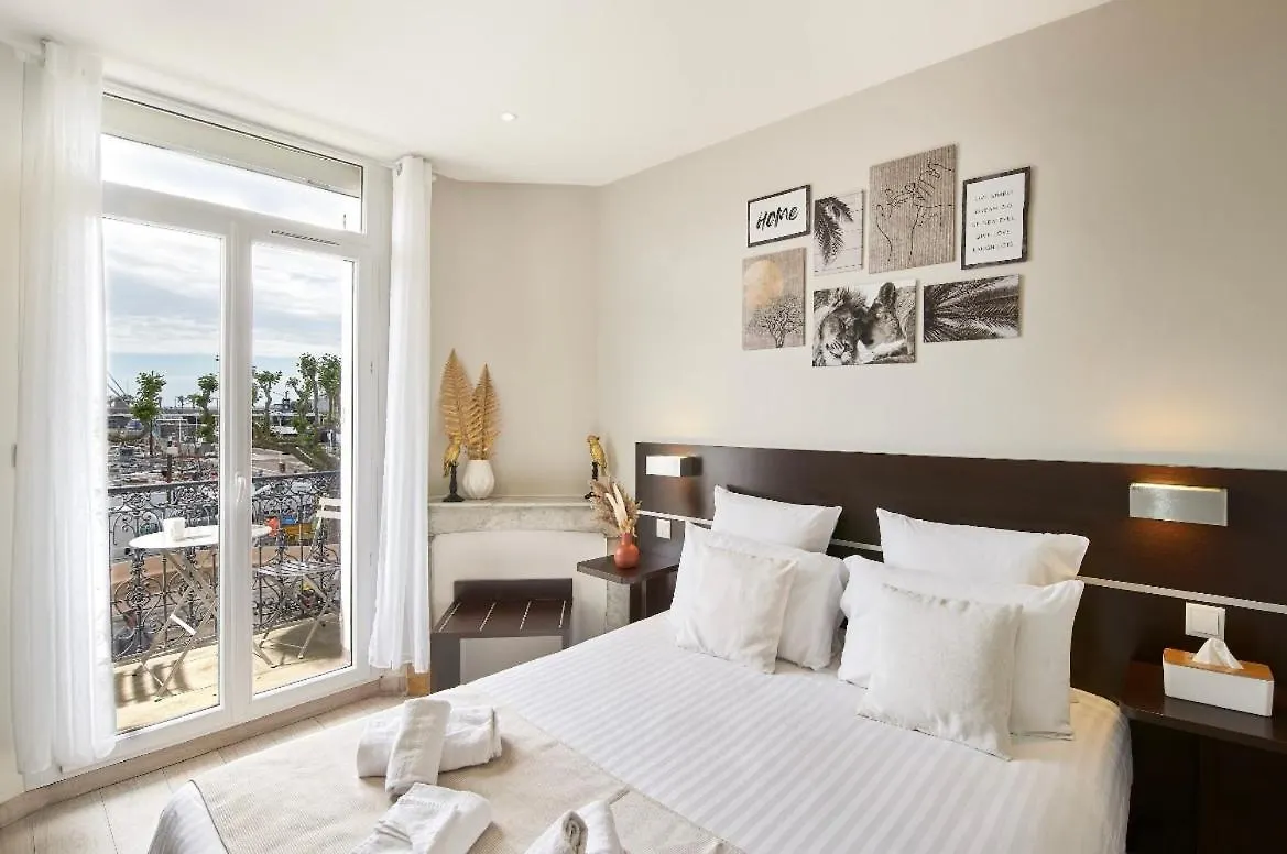 Hotel Du Vieux Port Saint-Raphael